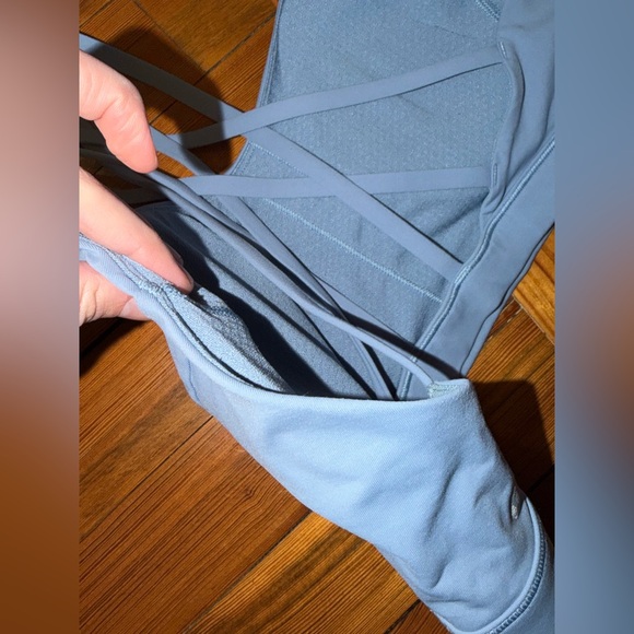 Lululemon Free to Be Serene Bra Size 10 Blue - Picture 6 of 12